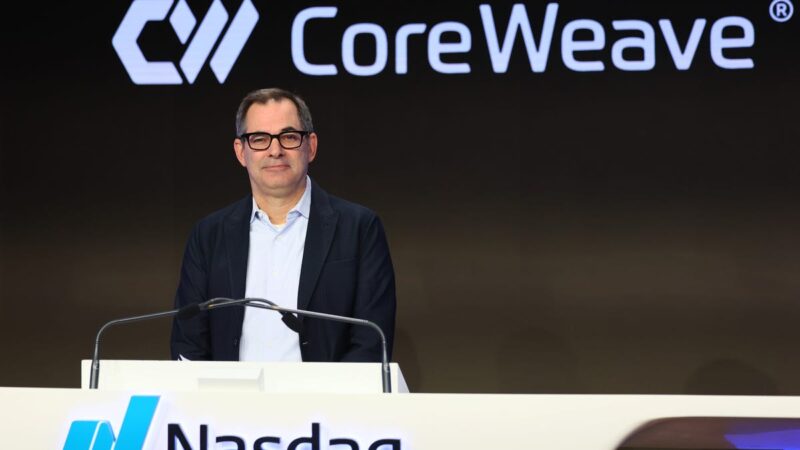 Leia mais sobre o artigo Investidores assustados com os gastos em IA da CoreWeave apoiada pela Nvidia — e as ações despencam 13%